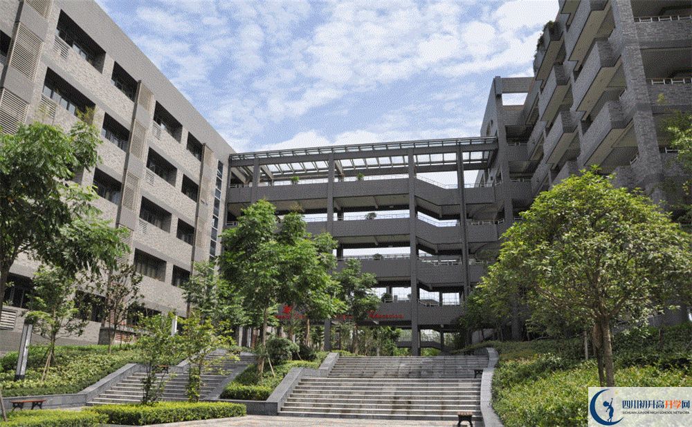 石室天府中學2020年高考人數(shù)是多少？