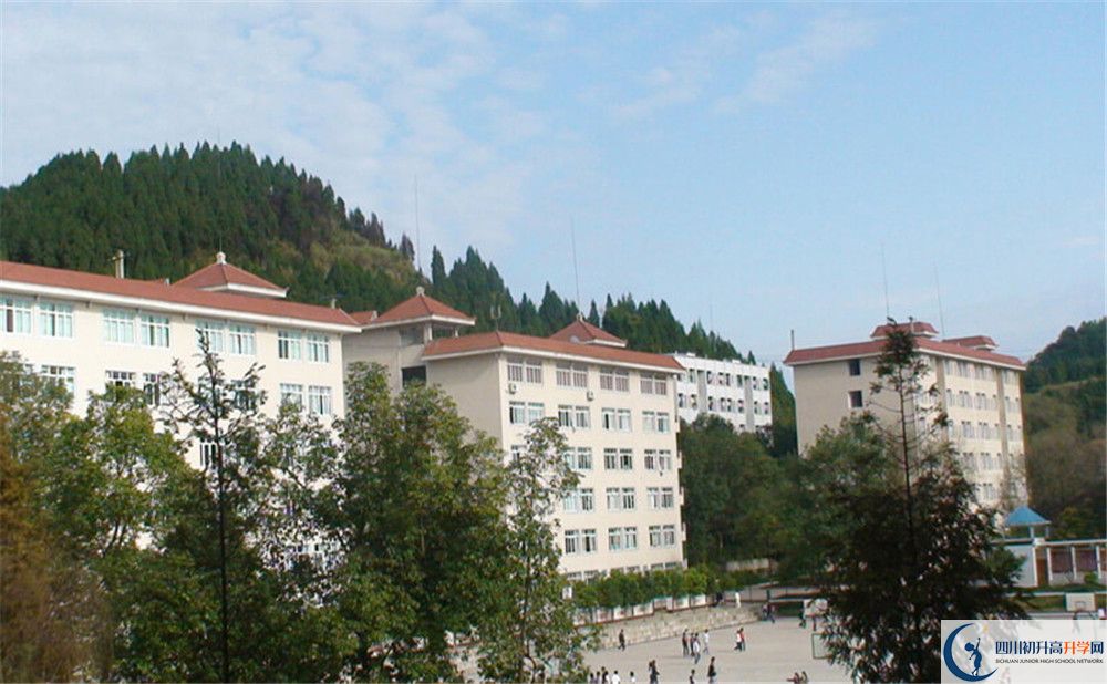 建興中學(xué)2020年開學(xué)時(shí)間安排是什么？