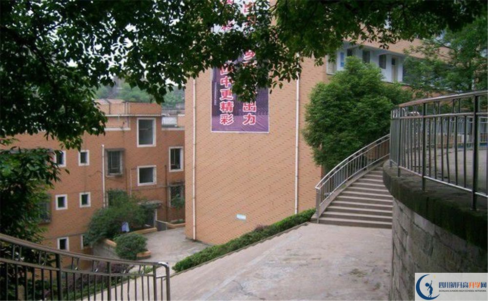 江安縣第四中學今年的錄取條件是否有變化？