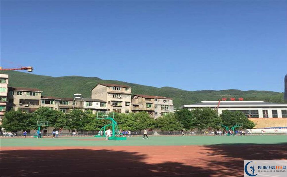 2020萬源市第三中學(xué)校錄取線是否有調(diào)整？
