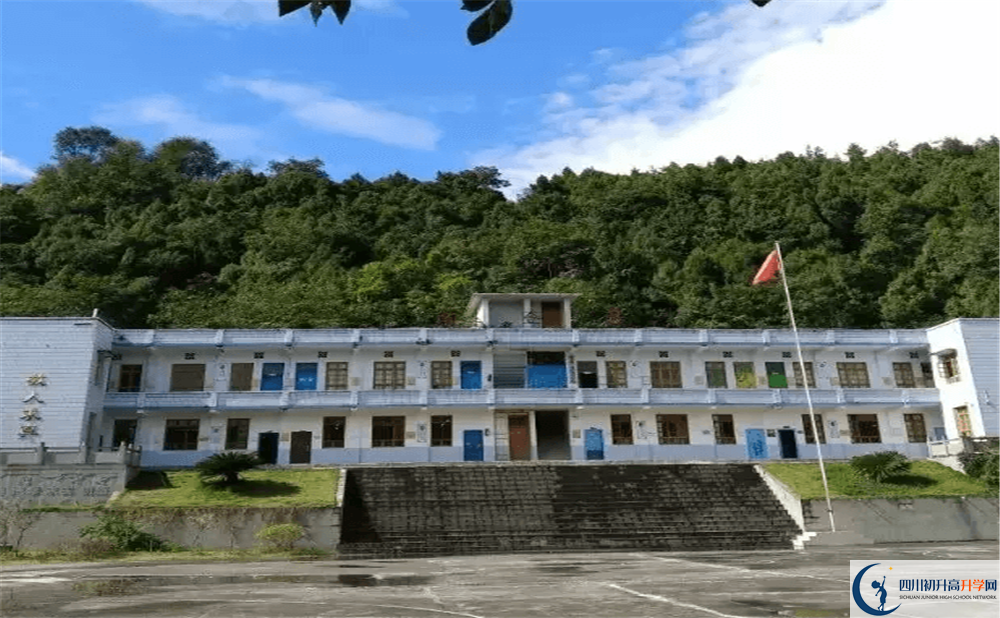閬中市二龍中學(xué)高三診斷考試時(shí)間怎么安排？